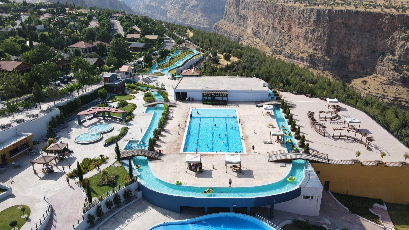 ئاکوا پارکی مێرۆ