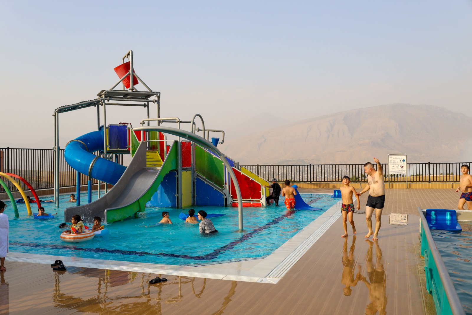 یاری ئاوی منداڵان